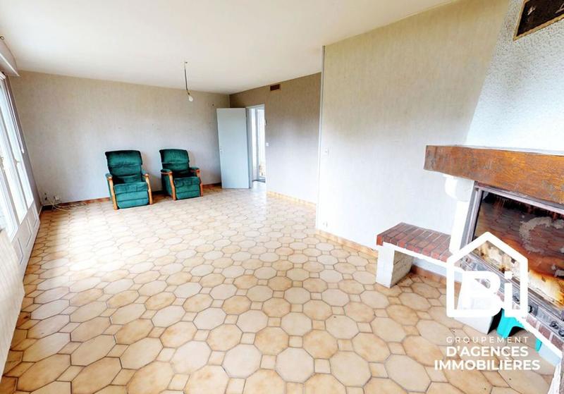 Maison - 90 m² - 5 pièces