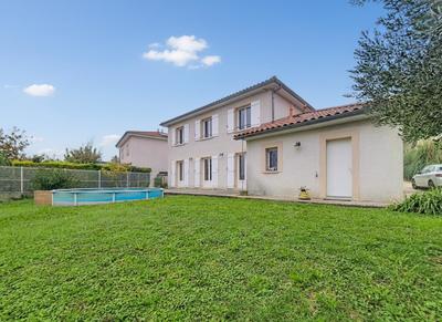 Maison - 125 m² - 5 pièces