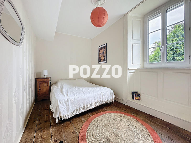 Maison - 171 m² - 8 pièces