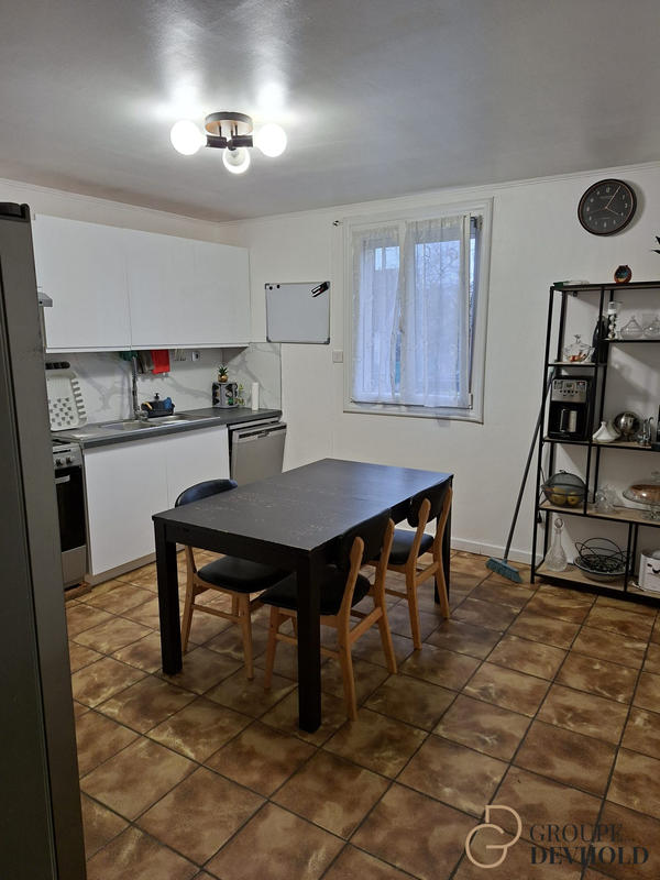 Maison - 92 m² - 5 pièces