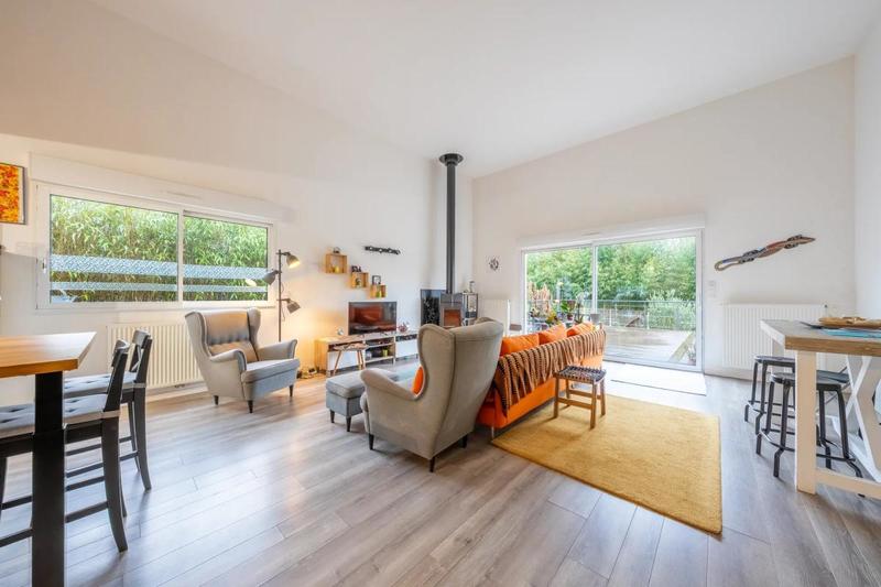 Maison - 162 m² - 6 pièces