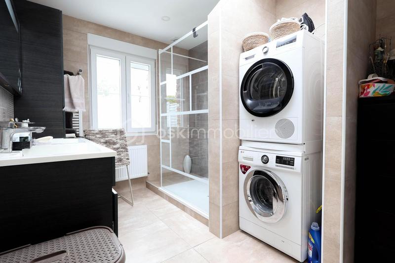 Maison de ville - 147 m² - 6 pièces