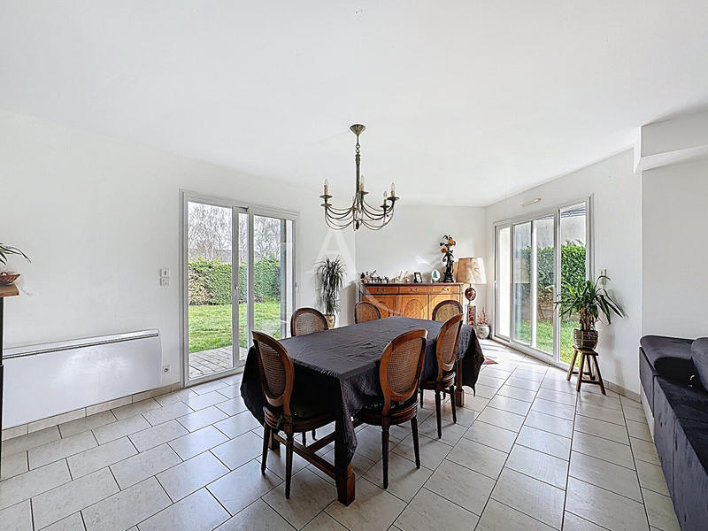 Maison - 112 m² - 6 pièces