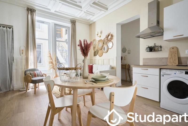 Chambre - 11 m² - 1 pièce