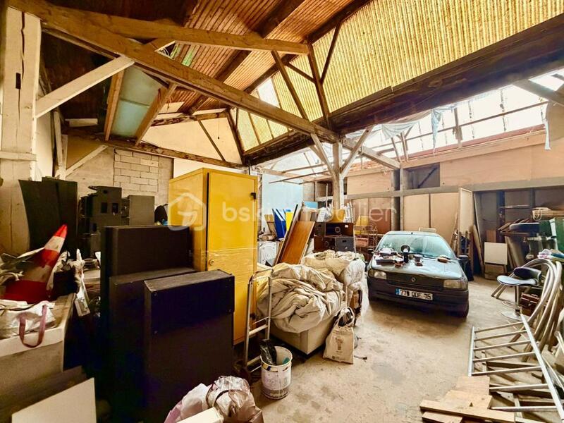 Loft - 207 m² - 4 pièces