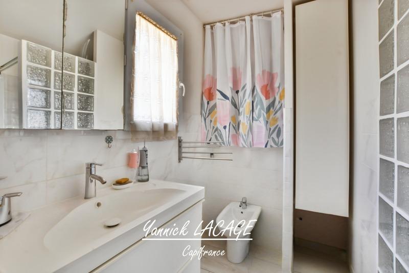 Maison - 88 m² - 4 pièces