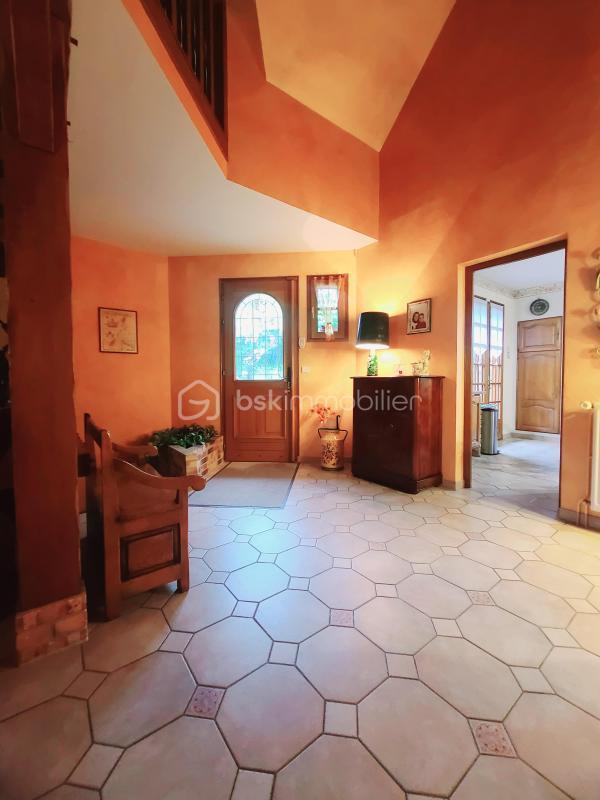 Maison - 306 m² - 8 pièces