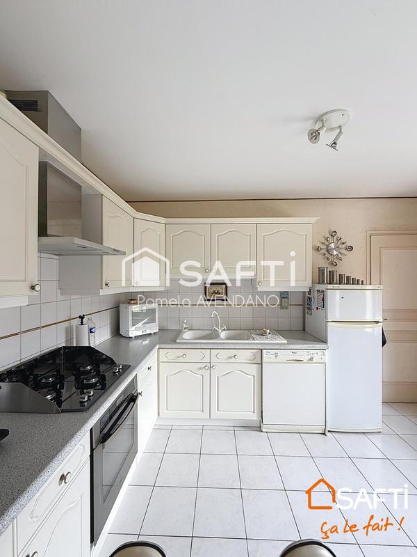 Maison - 99 m² - 5 pièces