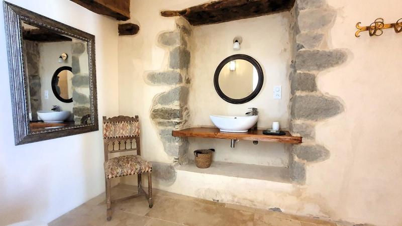 Propriété - 442 m² - 12 pièces