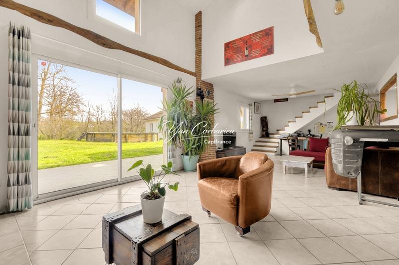 Maison - 158 m² - 5 pièces