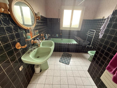 Maison - 143 m² - 7 pièces