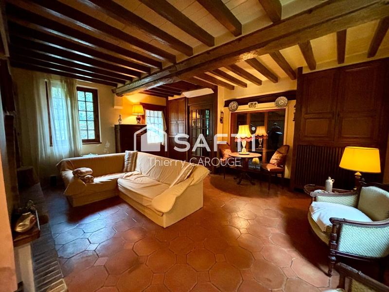 Maison - 248 m² - 9 pièces