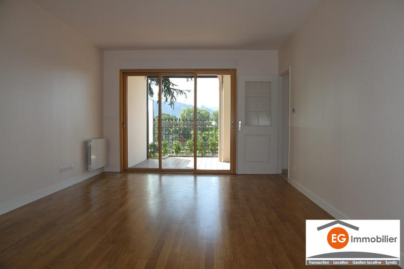 Appartement - 77 m² - 3 pièces