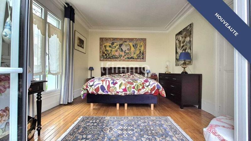 Maison - 220 m² - 7 pièces