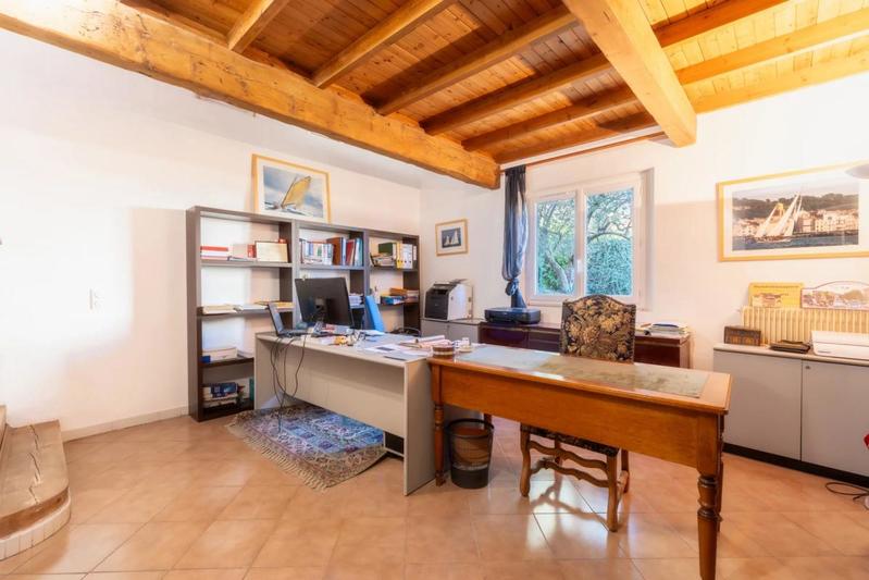 Appartement - 210 m² - 7 pièces