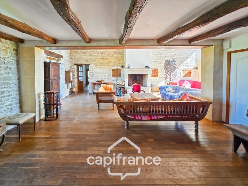 Longère - 436 m² - 19 pièces