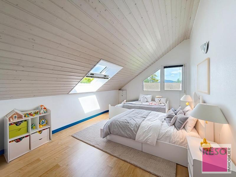 Maison - 137 m² - 6 pièces