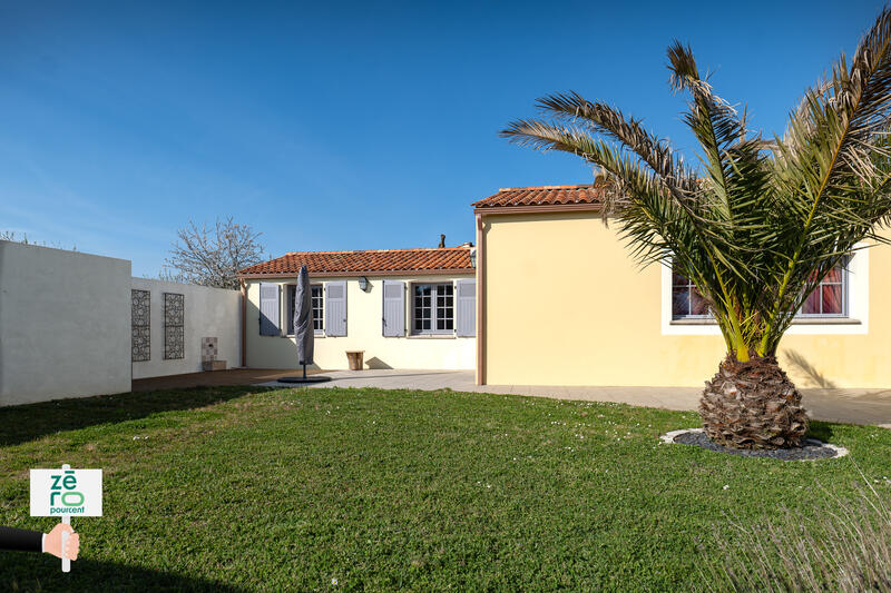 Maison - 202 m² - 7 pièces