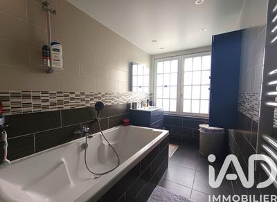 Maison - 100 m² - 4 pièces