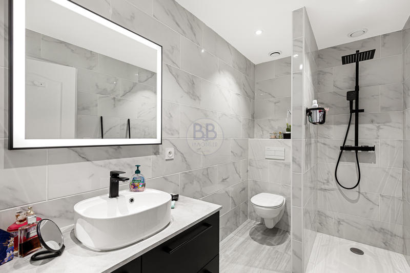 Appartement - 87 m² - 3 pièces