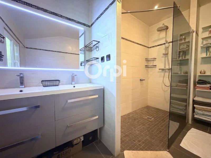 Maison - 128 m² - 4 pièces