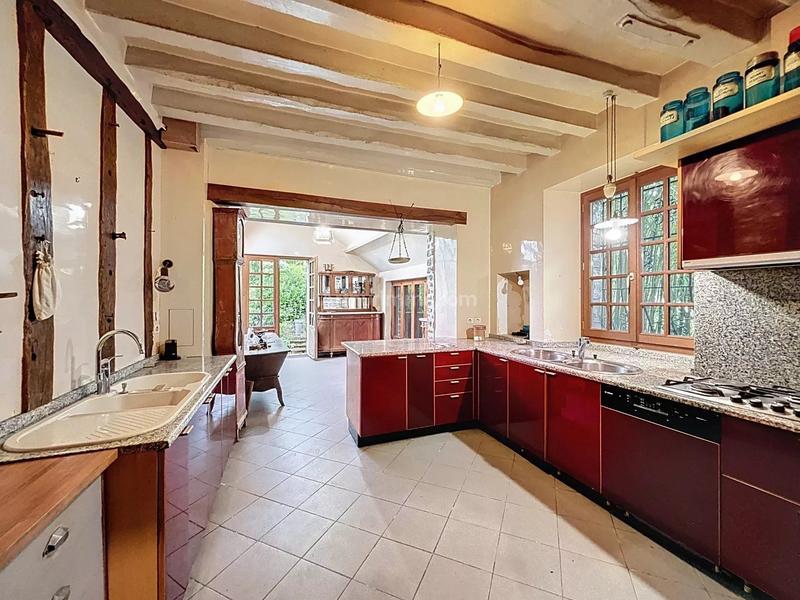 Maison - 203 m² - 6 pièces