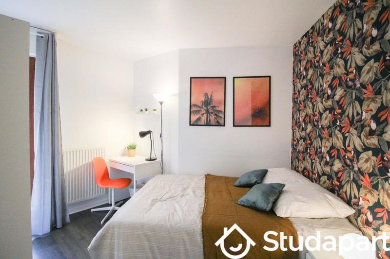 Chambre - 11 m² - 1 pièce