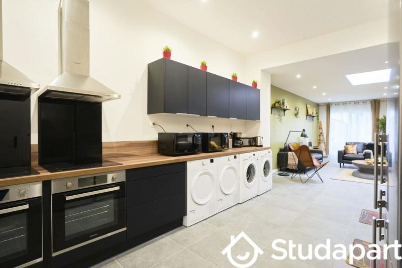 Chambre - 12 m² - 1 pièce