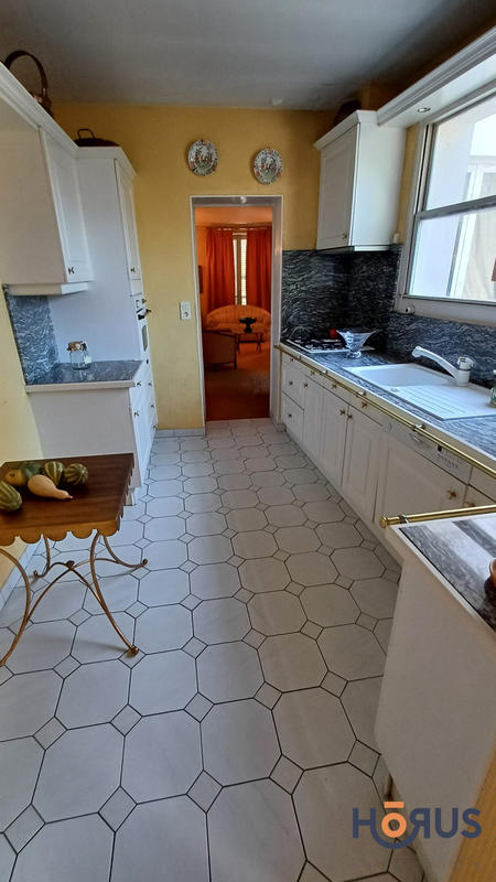 Viager - Maison - 256 m² - 14 pièces