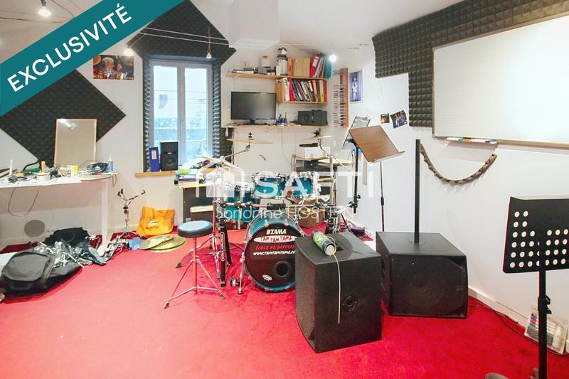 Maison - 180 m² - 8 pièces