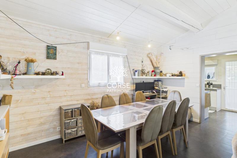 Maison - 120 m² - 3 pièces