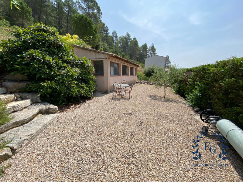 Maison traditionnelle - 198 m² - 6 pièces