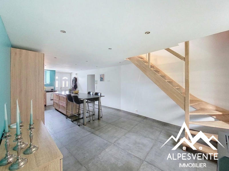 Maison - 97 m² - 4 pièces