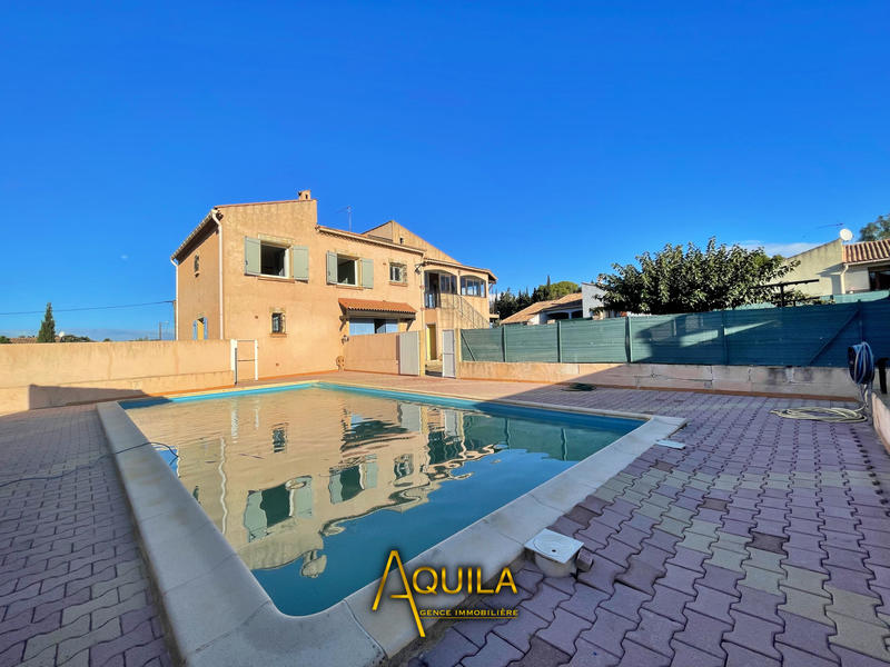 Villa - 162 m² - 8 pièces