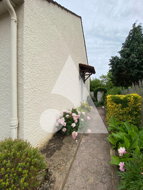 Maison - 94 m² - 5 pièces