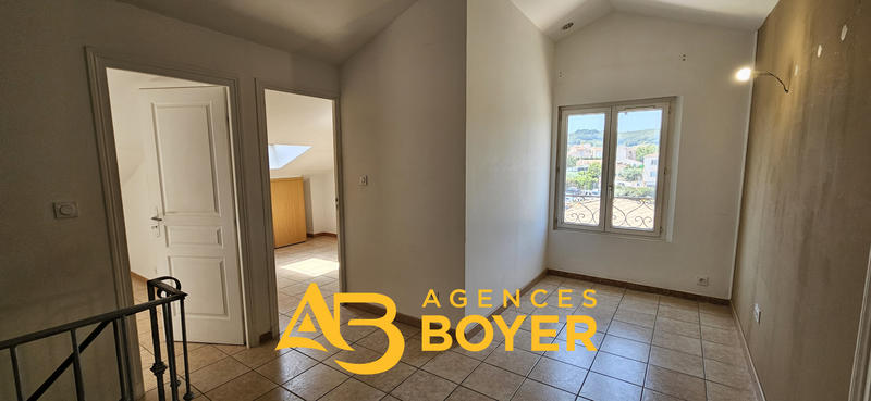 Appartement - 128 m² - 6 pièces