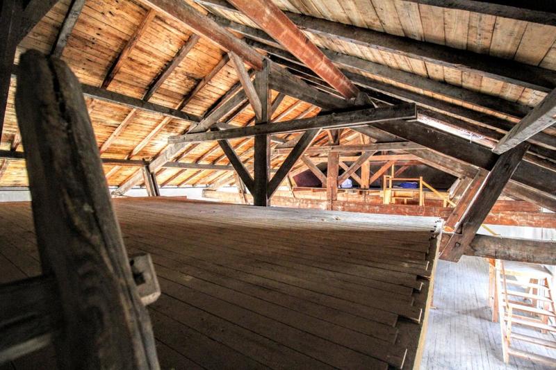 Maison - 610 m² - 2 pièces