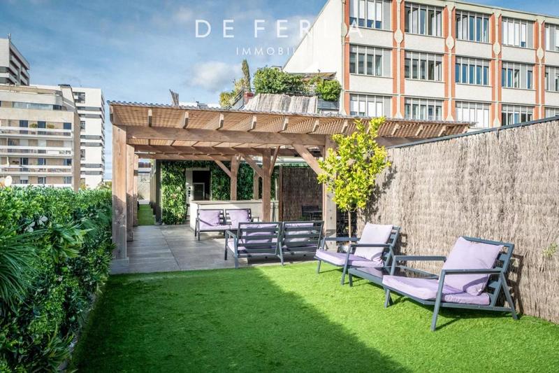 Penthouse - 87 m² - 4 pièces