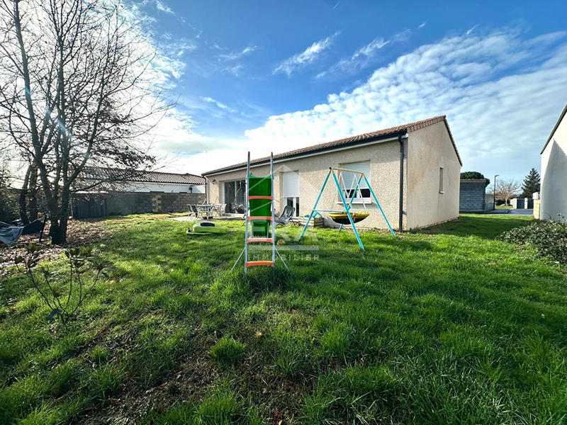 Maison - 90 m² - 4 pièces