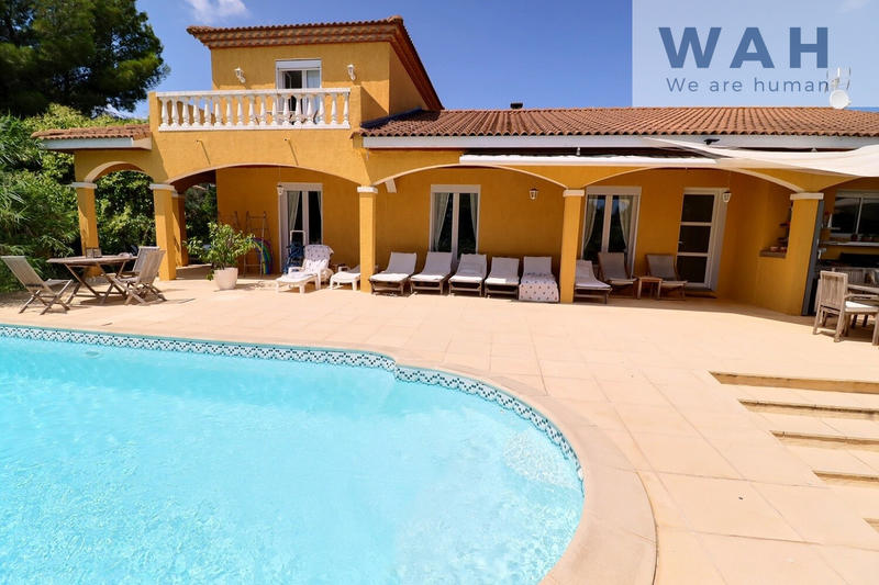 Villa - 167 m² - 6 pièces