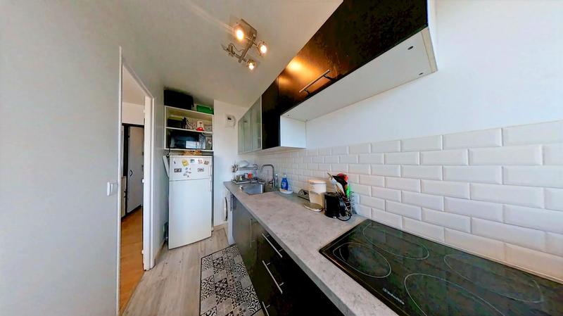 Studio - 30 m² - 1 pièce