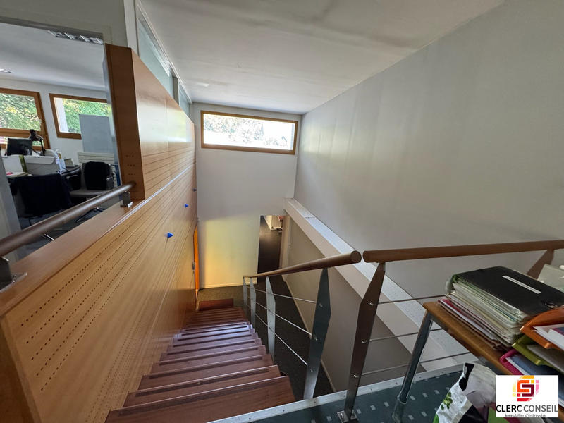 Bureau - 346 m²