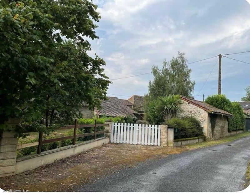 Maison en pierre - 130 m² - 5 pièces