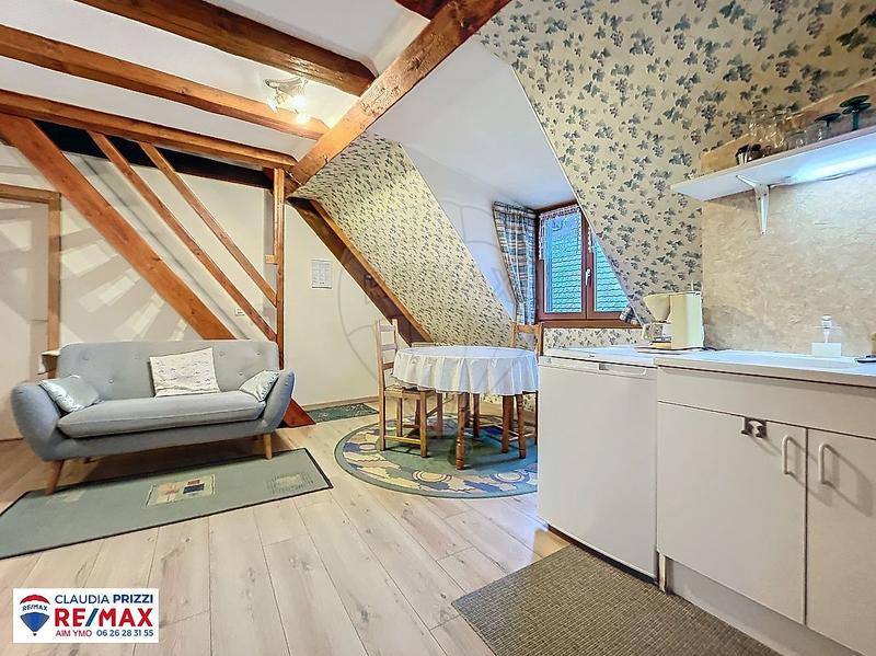 Maison - 428 m² - 19 pièces