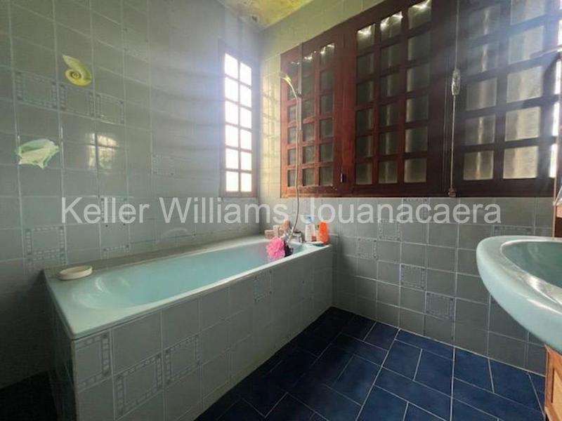 Villa - 179 m² - 9 pièces