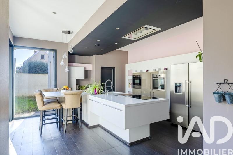 Maison de maîtres - 220 m² - 6 pièces