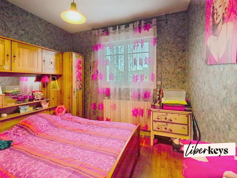 Maison - 180 m² - 6 pièces