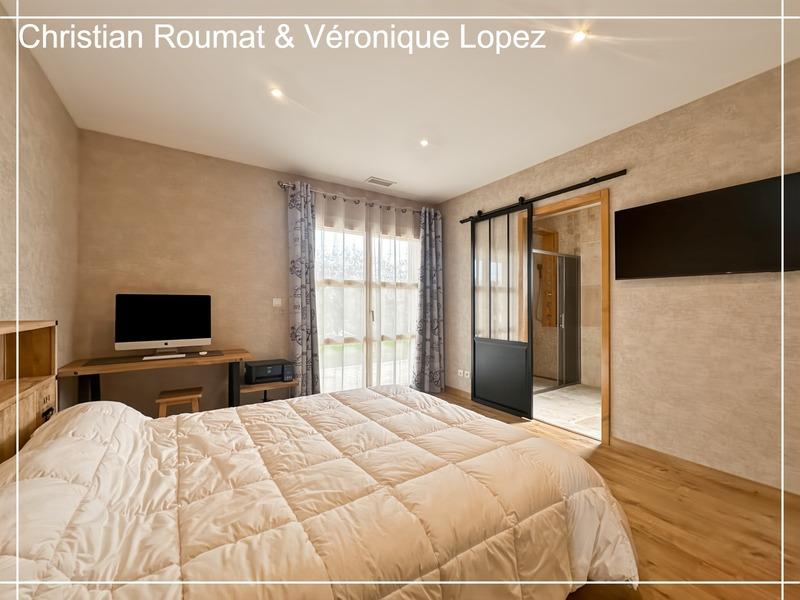 Maison - 207 m² - 5 pièces