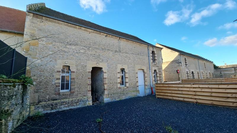 Maison ancienne - 175 m² - 6 pièces