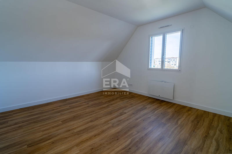 Maison - 98 m² - 4 pièces